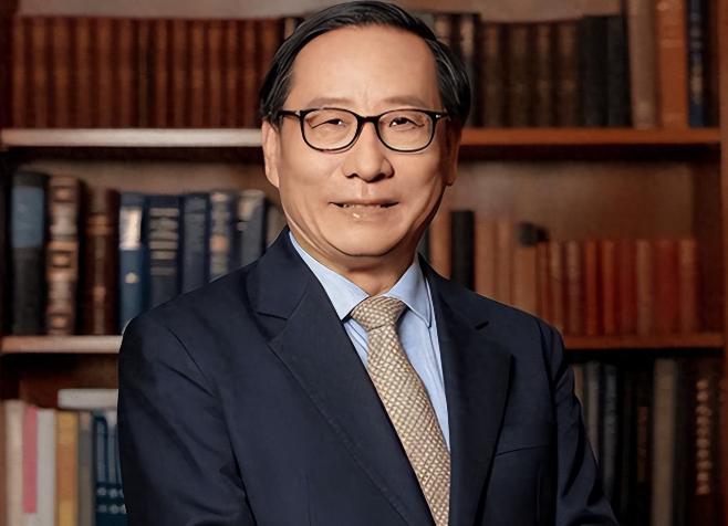 近期多家金融机构、顶尖投资大佬同步发出风险提醒，预判2026年末到2027年上半
