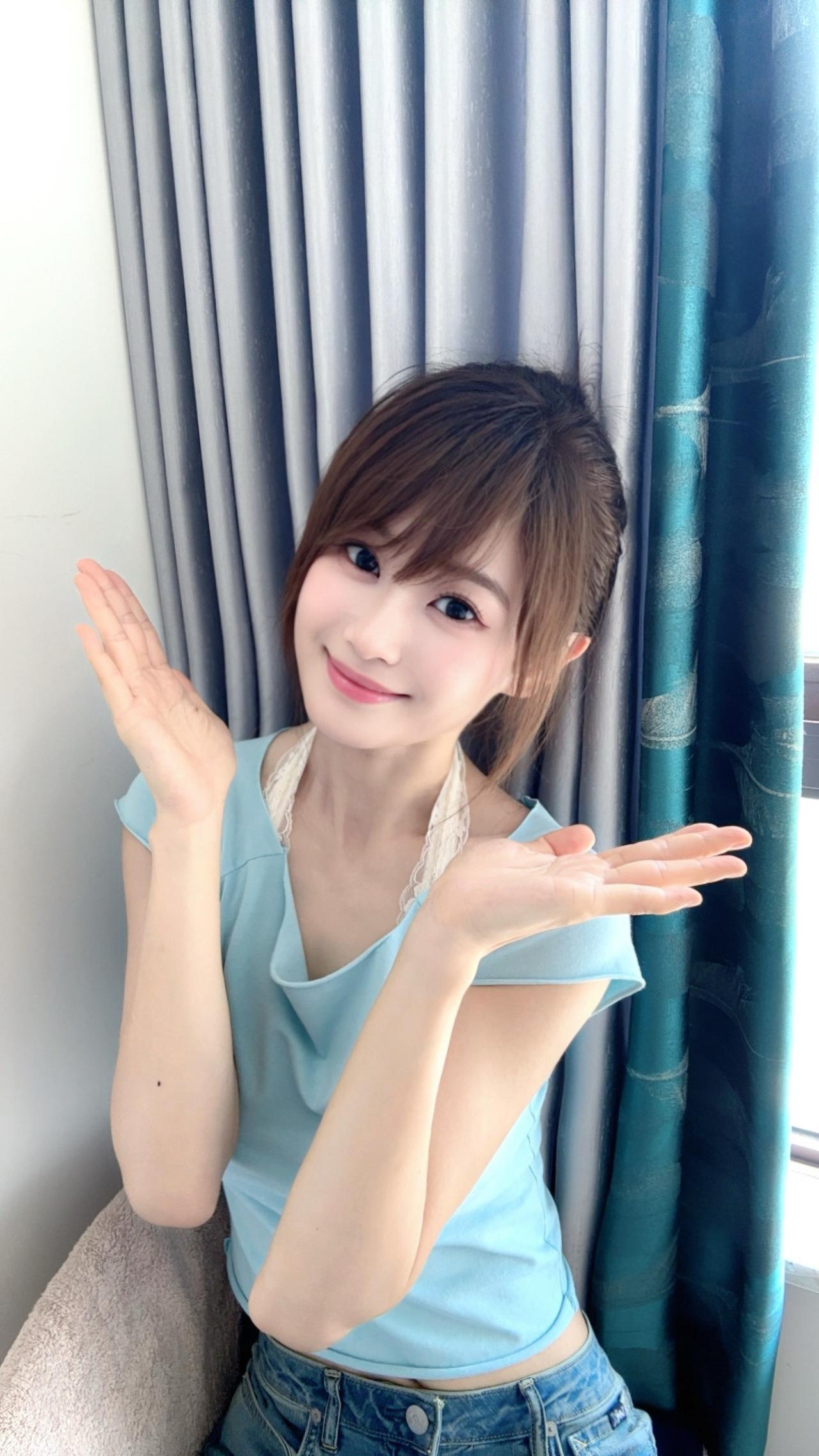 我是小杨幂，大家说我美吗？