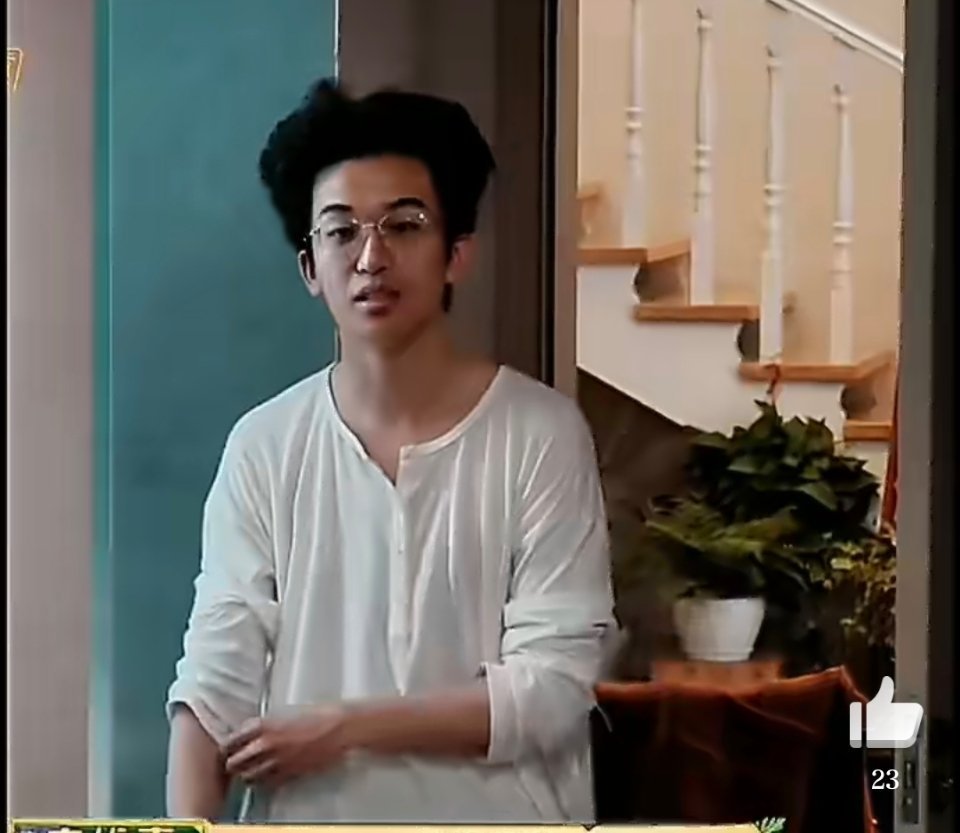 这发量是我羡慕的存在 就是有些许放荡不羁了 