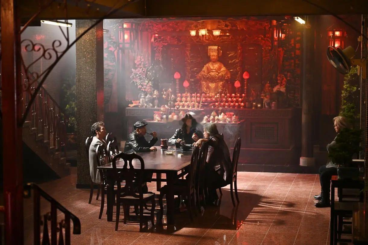 寒战1994香港顶级豪门绑架案 豪门意外遭遇绑架危机，牵扯出利益交易和黑暗内幕，