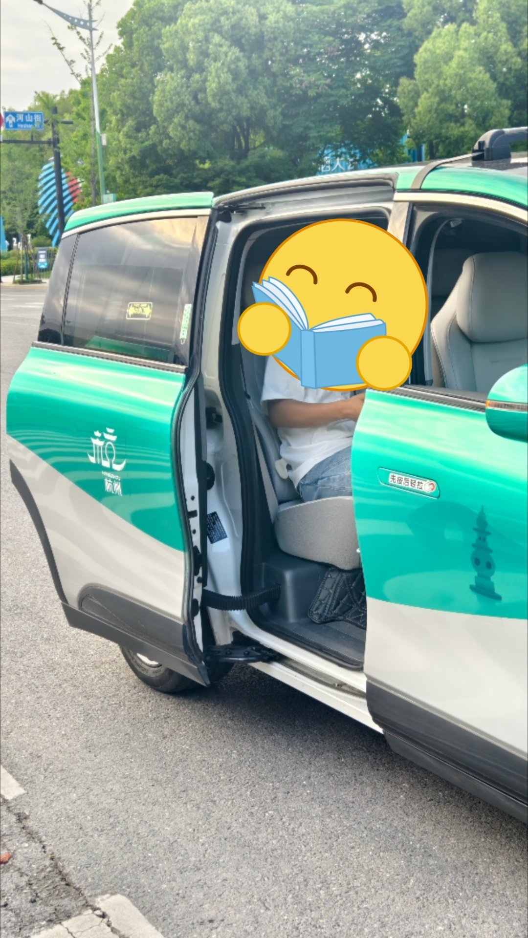 真心希望i系列以后也可以上侧滑门，哪怕给单侧侧滑门都相当的香啊！！ 