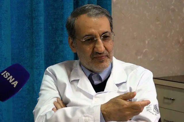 伊朗伊斯兰革命卫队和警察指挥官将德黑兰的医院用作人肉盾牌，医院里已经住满了病人。