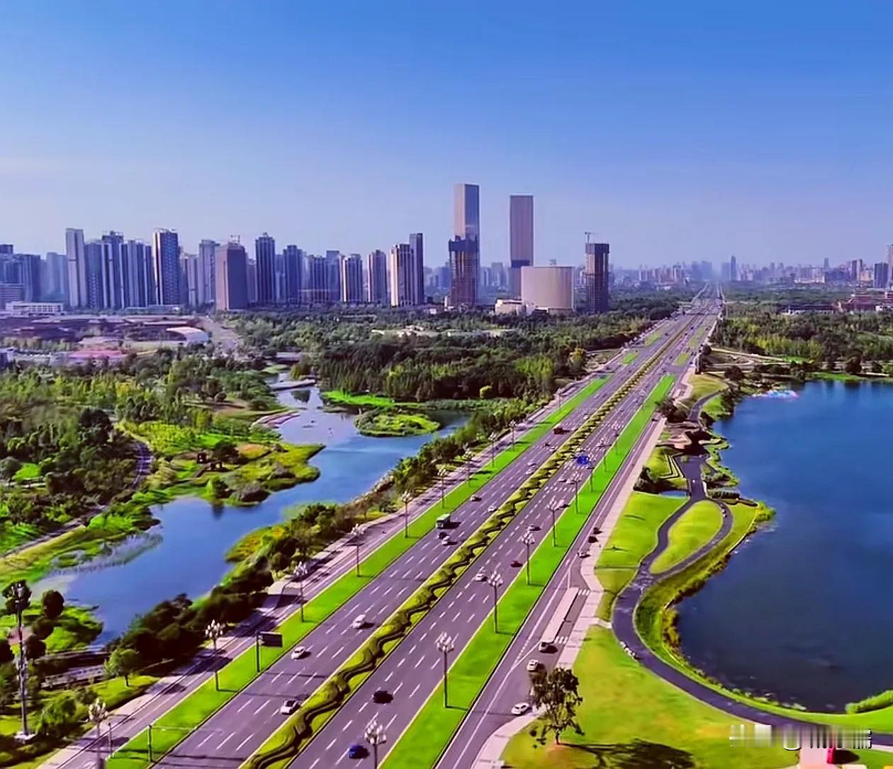杭州还在和成都争第五城，却不知成都可能是未来最大的城市，这可不是凡尔赛，现在建城