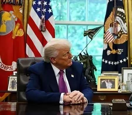 对伊朗动武 美国陷入泥潭 3月17日，美以对伊军事打击进入第18天，美国陷入多重