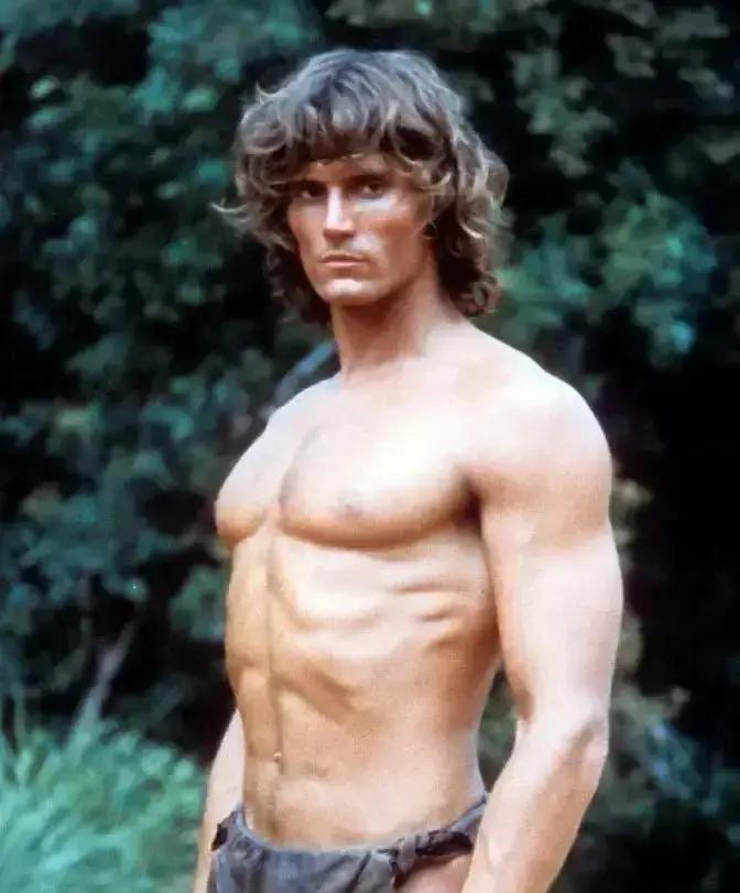 票房血亏1800万，24岁新娘却封神
 
米高梅1981年押错宝，3000万砸出