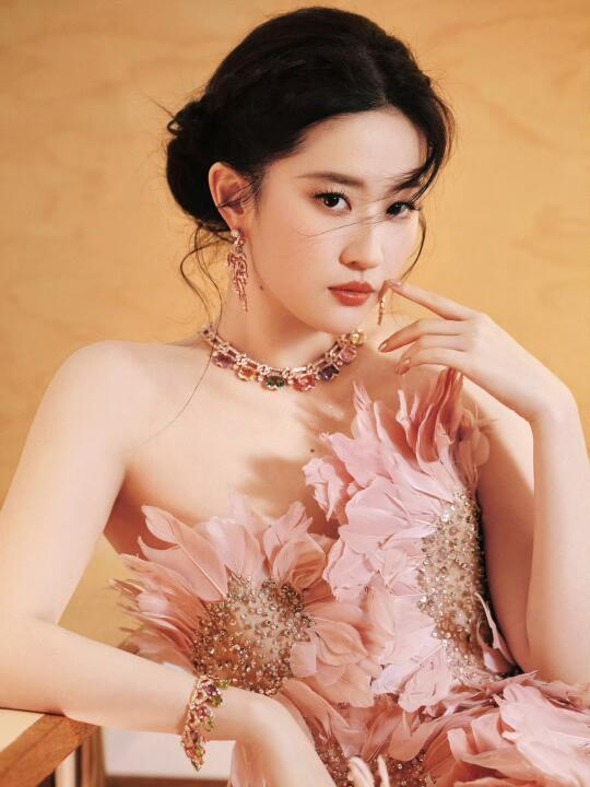 你是真正的玫瑰🌹，永远的神仙姐姐