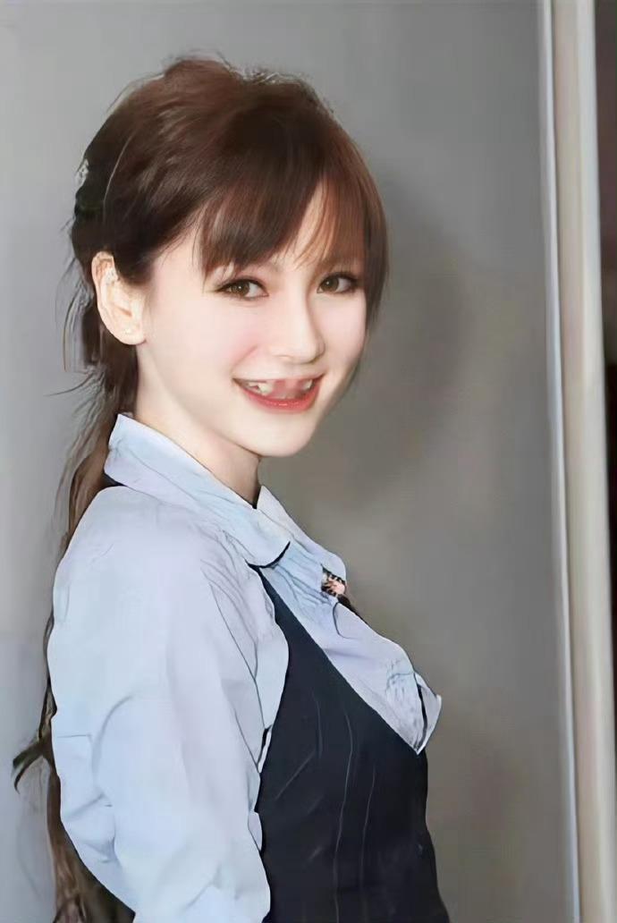Angelababy是仿妆博主的终点baby太过权威 生图的神[爱慕][爱慕]女