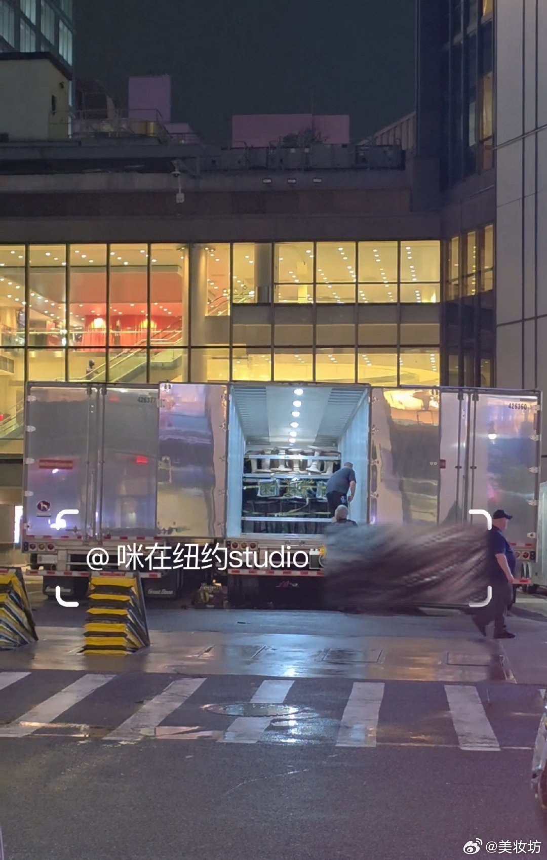 霉霉婚礼道具霉霉婚礼道具有！霉霉婚礼上的道具霉霉高级定制婚纱