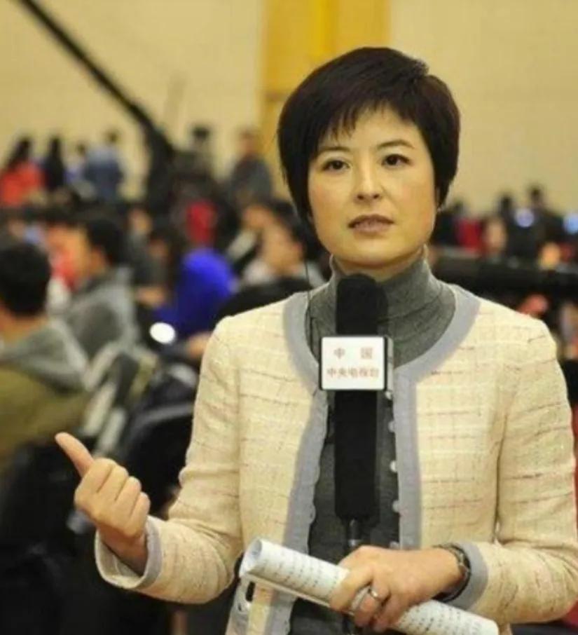 2015年，42岁的央视主持人张泉灵，干了一件让身边所有人都直呼“疯了”的事。