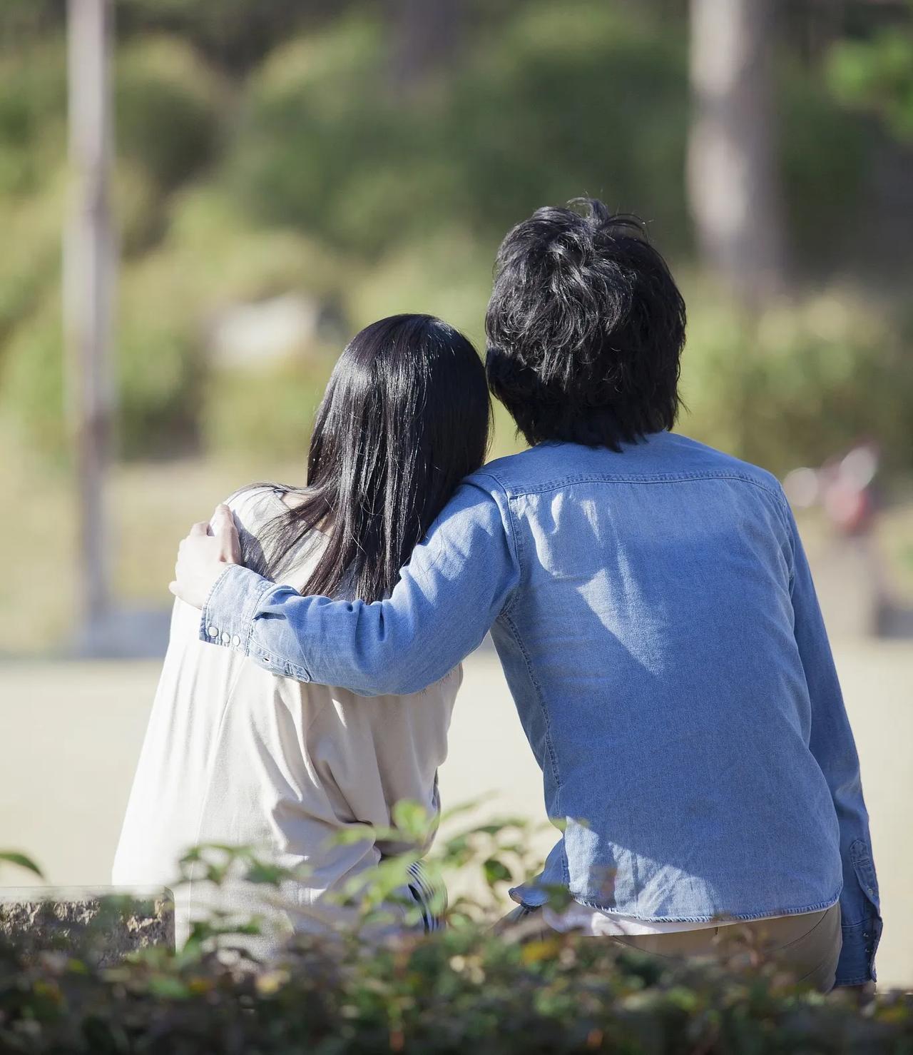 江西赣州一女子，和男子打工相识，婚后育有两女，可5年后竟抛夫弃女，离家出走，从此