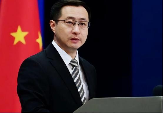 很多人盯着台湾、盯着美国、盯着日本，却忽略了一个更棘手的问题：就在我们眼皮底下，