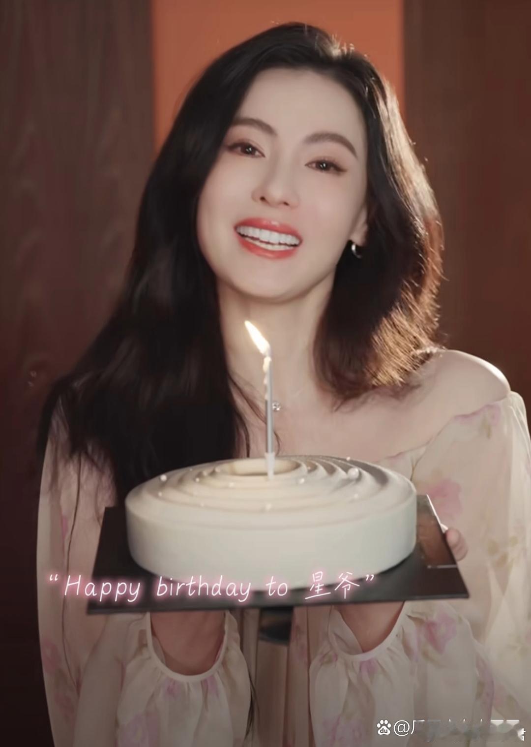 张柏芝给周星驰送生日祝福张柏芝给周星驰送生日祝福🎂梦回《喜剧之王》他俩的互动好