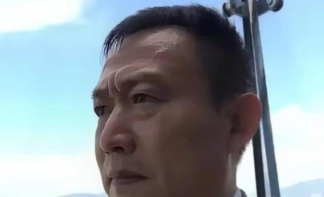 卢麒元揭露明朝灭亡真相：崇祯到死都没明白，压垮大明的不是后金铁骑，而是朝堂蛀虫和