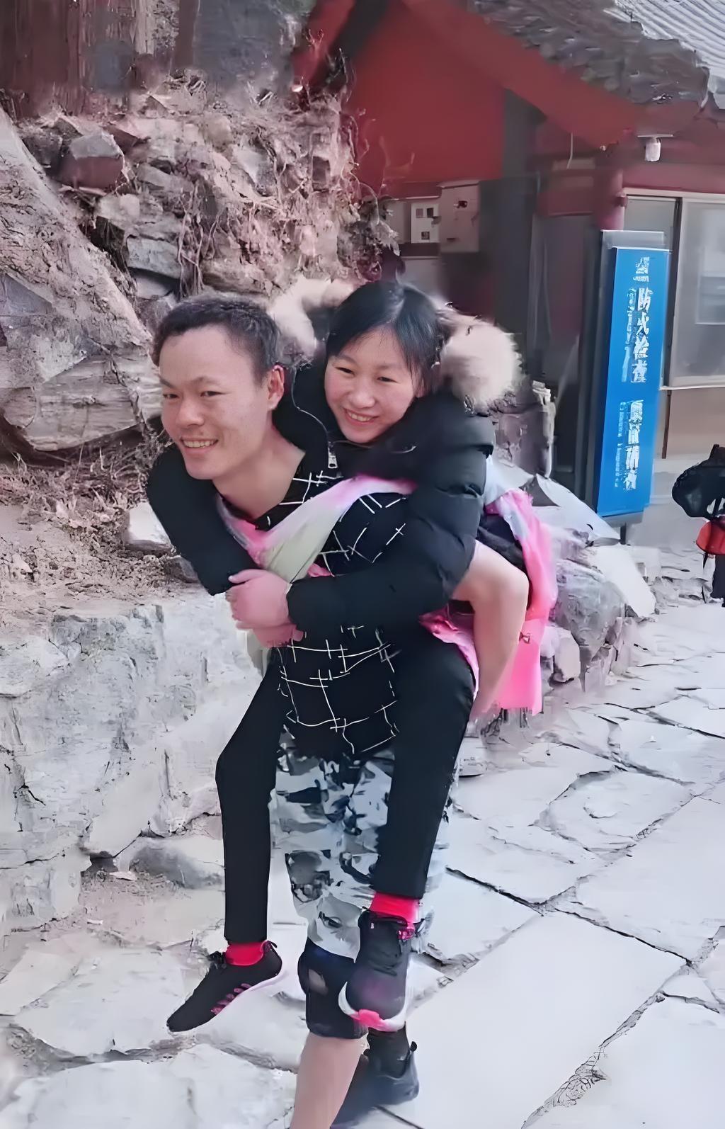 泪目！十八年一诺，他用双肩扛起人间深情
 
古往今来，我们为梁祝化蝶的生死相随动