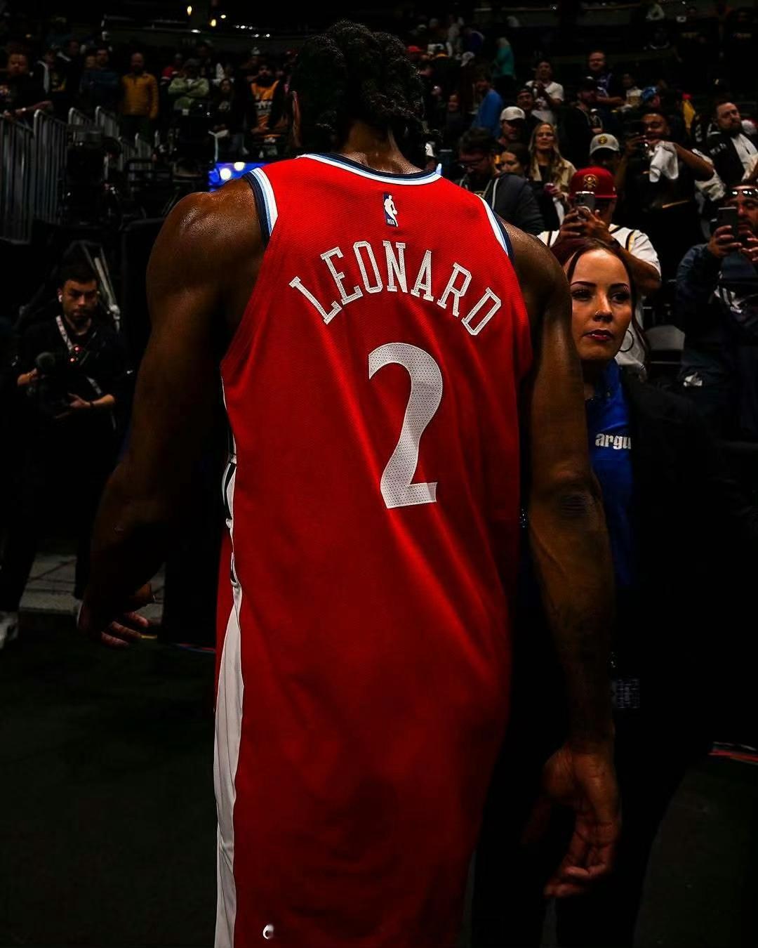 快船本赛季在伦纳德￼缺席的比赛仅4胜9负…后天洛城德比，来个满血回归吧！