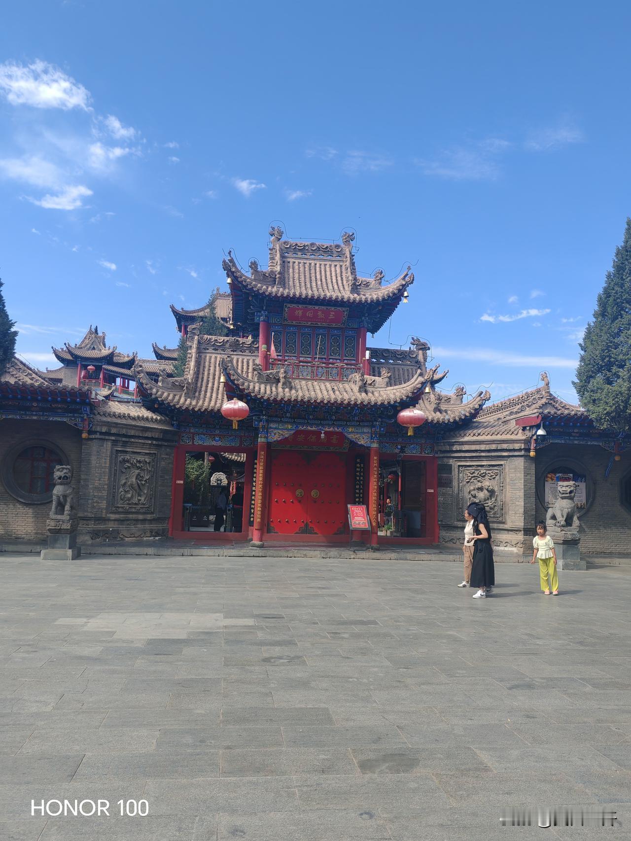 晒一张相册里的天空吧