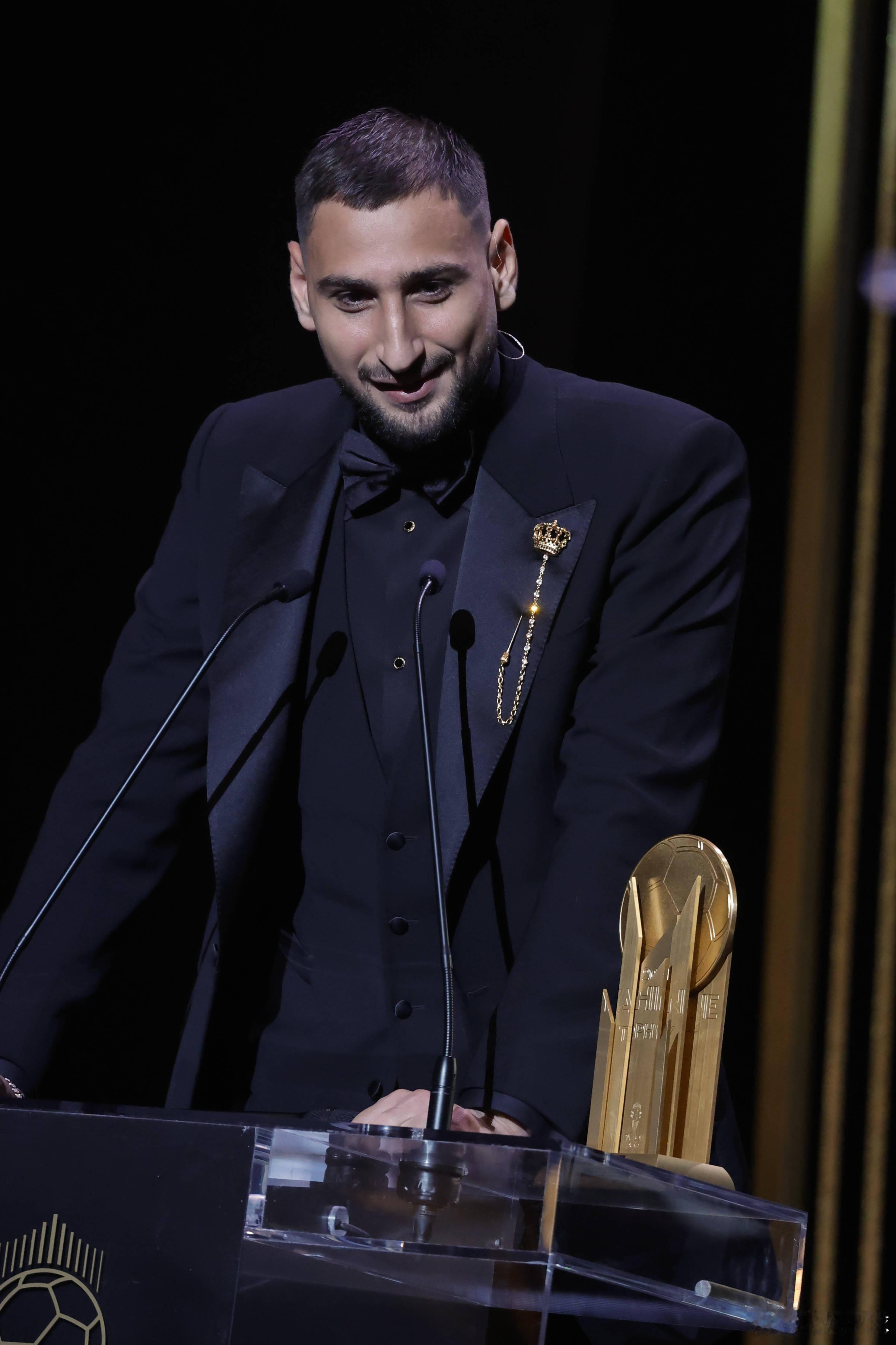 多纳鲁马放话曼城！0-3落后绝不认命，要复刻安菲尔德奇迹欧冠首回合客场0-3不敌