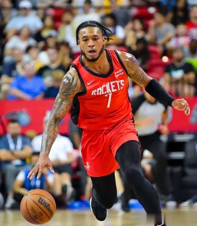 #NBA预言# 
北京时间11月1日NBA火箭队新秀球员惠特摩尔接受采访谈到自己