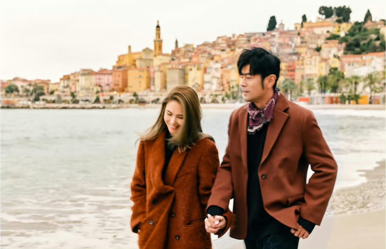 他两结婚都十一年了