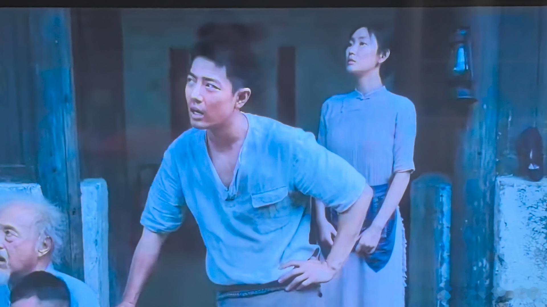 莫得闲演我听英语听力故事片赋予莫得闲更丰富的色彩。全员“听力困境”极具代入感。莫