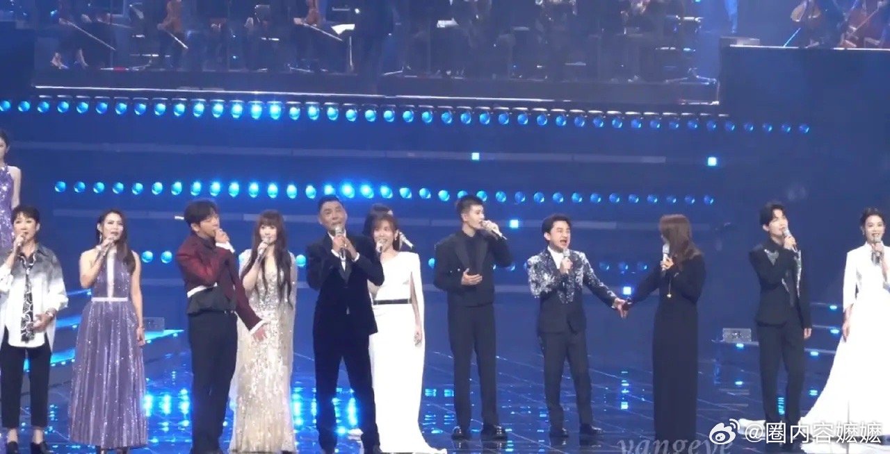 估计明年的大湾区演唱会，应该没几个歌手敢去了，这哪是什么演唱会，这简直就是大型的