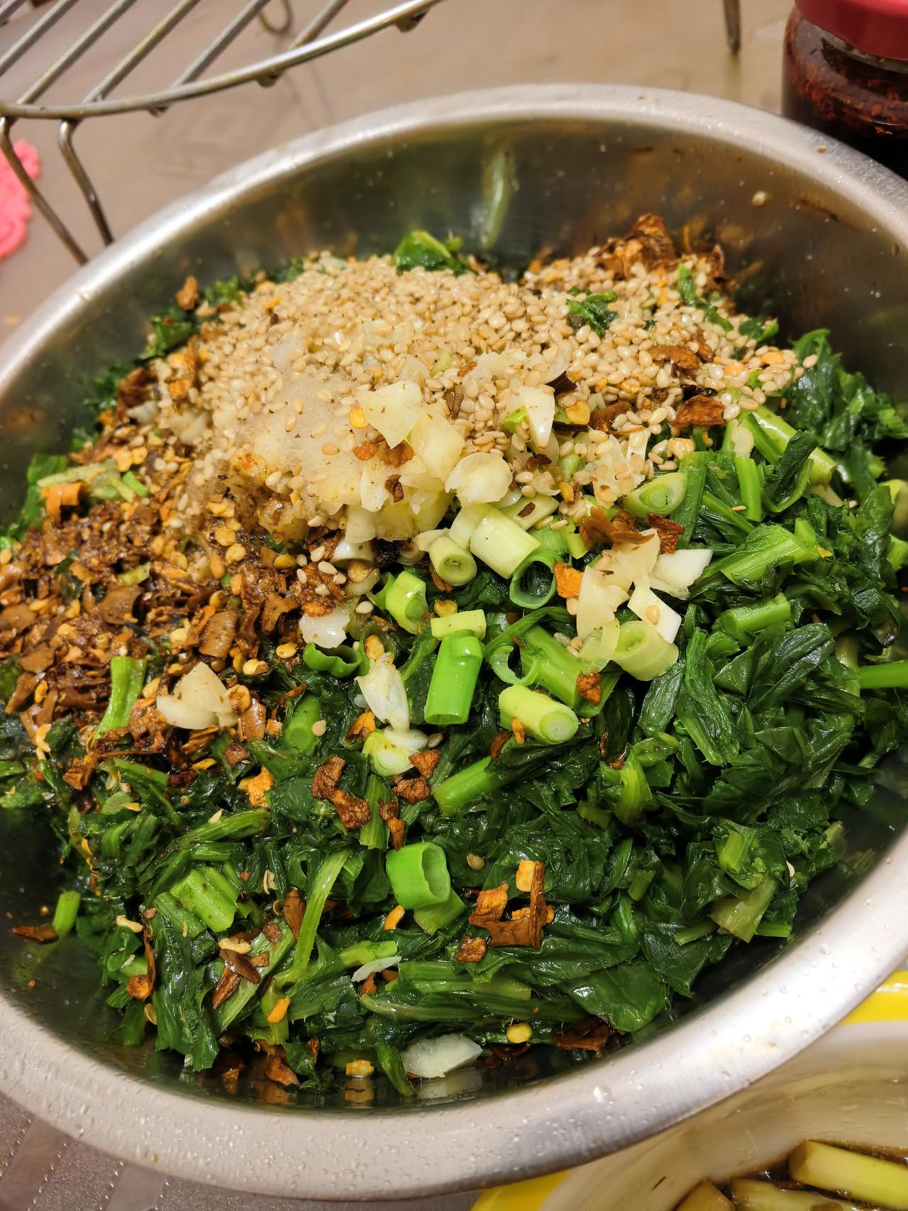 有一个热心的朋友是种怎样的感受？

我们锵锵三人行早已升级成四人，无论谁有事，我