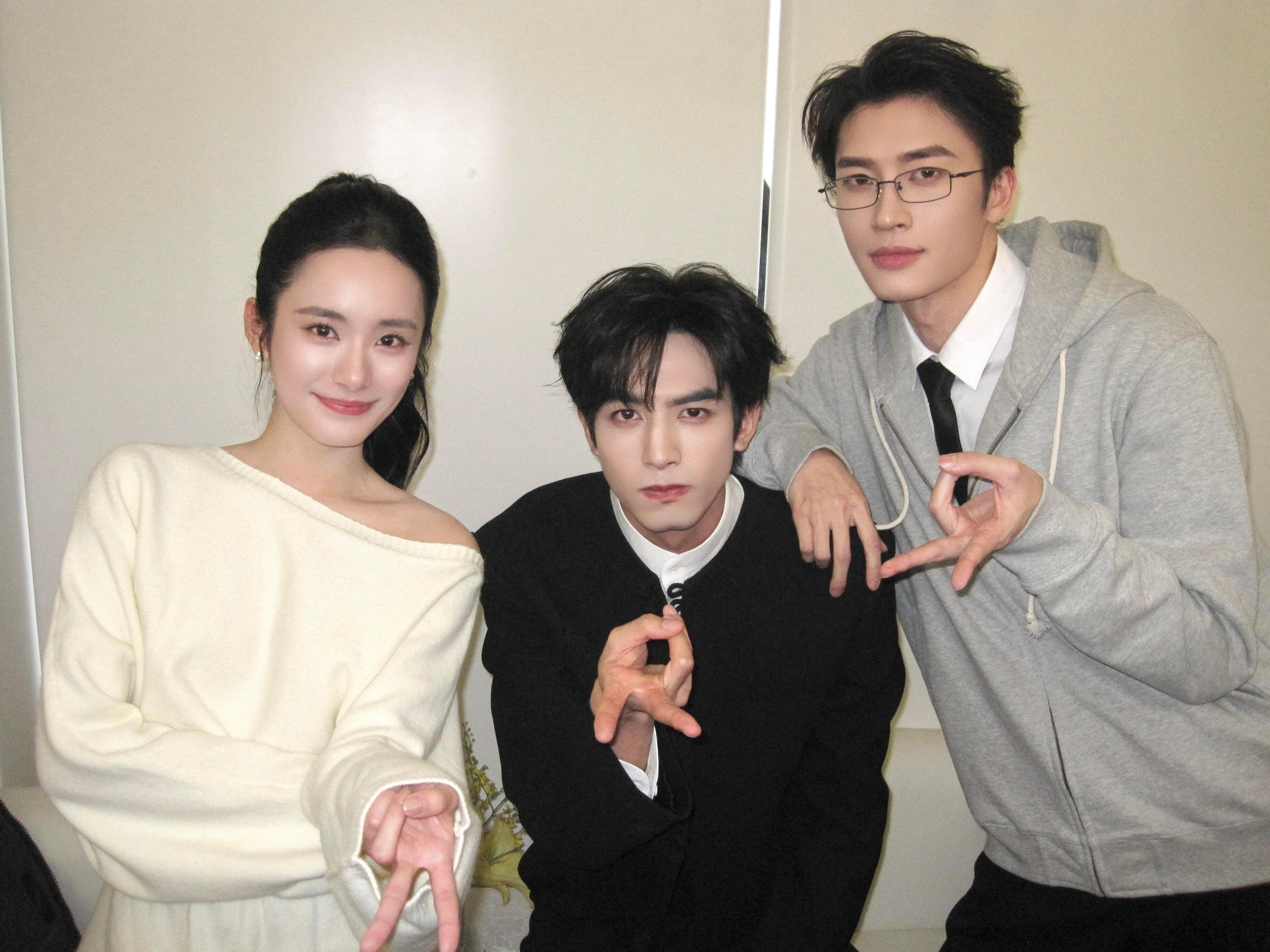 晓培听一下人民的呼声 闺蜜闺蜜夫请合作🤲范诗然秦晓轩合照