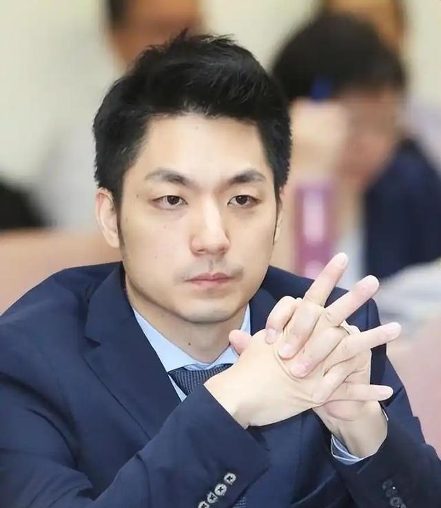 台北市长蒋万安撂了句狠话！他表示，如果大陆军机继续在台海绕飞演习，他就要停掉创办