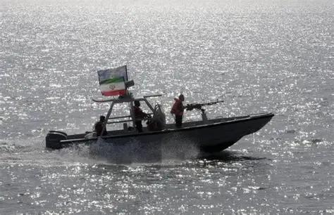 伊朗被围、巨型航母出动，
中方上场+绍伊古访华，
美国拦不住了。


中东局势彻