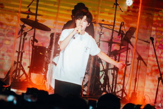 #蒋敦豪说是一趟越来越游刃有余的旅程##蒋敦豪感谢大连下次见# 蒋敦豪个巡大连站