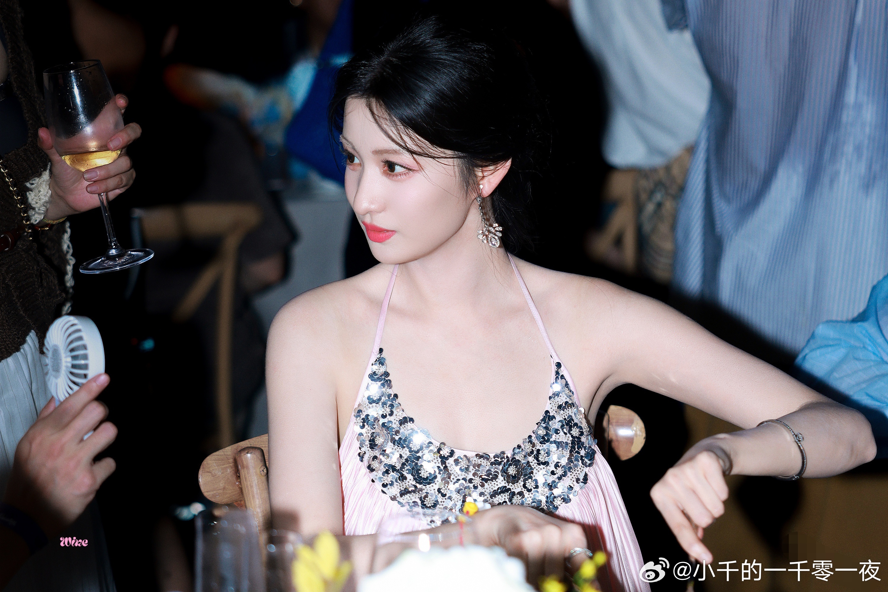 又粉又白像个美桃子🍑~王楚然