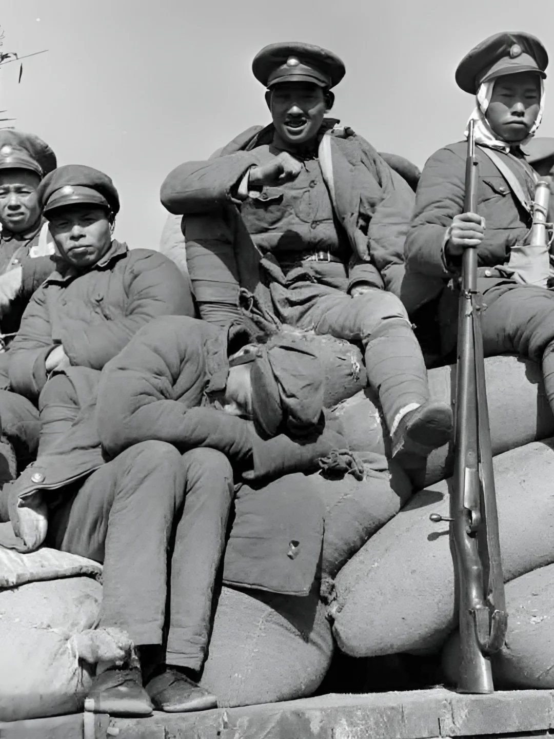 美国记者镜头下的1947年国民党军❶