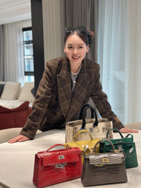 在豪宅业主家里体验坐拥200W包包的女主人