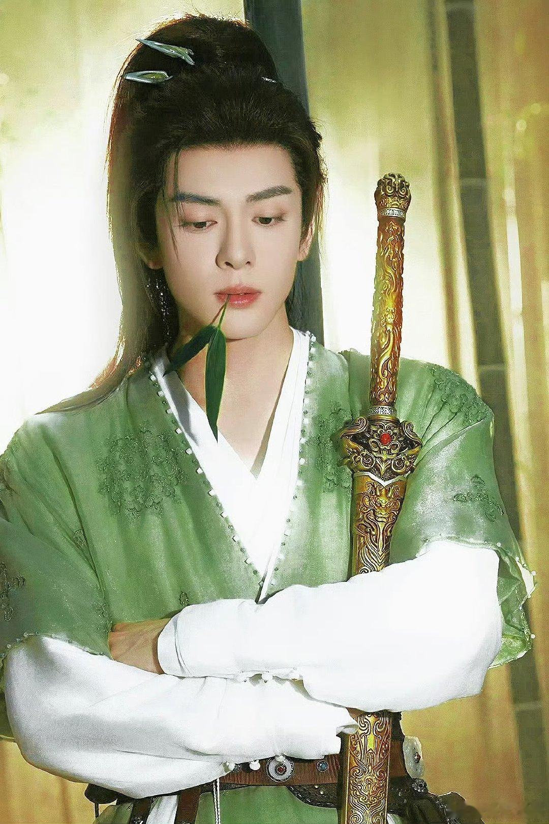 曾舜晞攻玉男主个人角色贡献曾舜晞新剧单抗热度 曾舜晞从开机到现在攻玉从没离开德塔