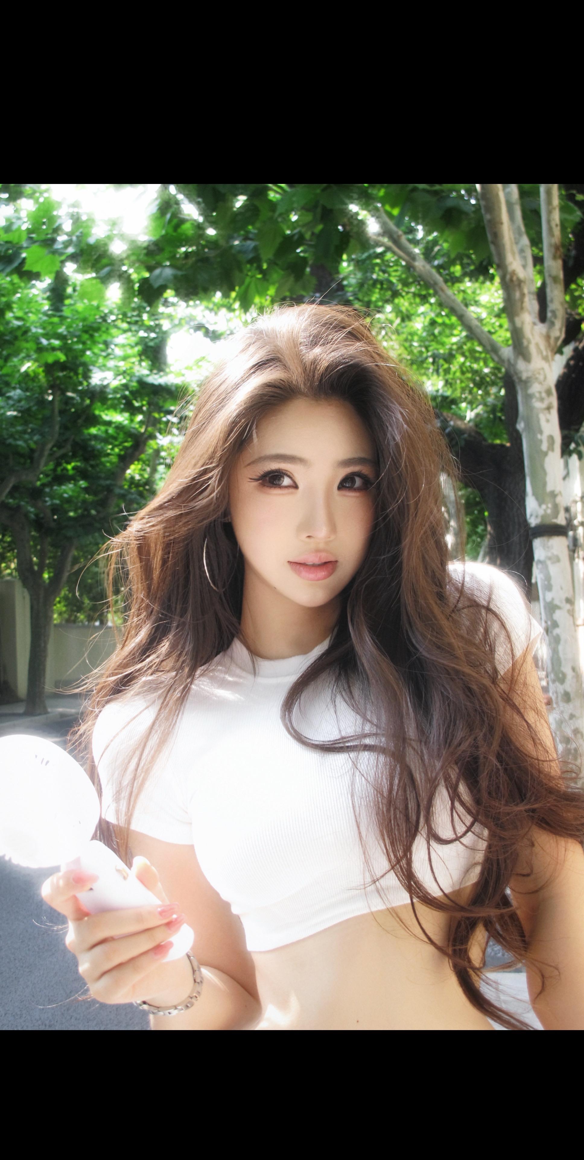 夏日氛围感街拍 随性穿搭拍生命力照片 上海拍照 约拍 夏日氧气少女