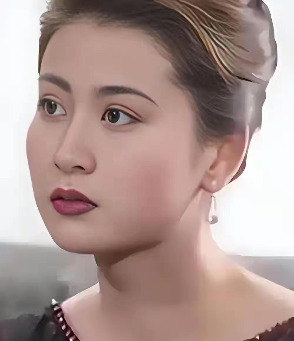 当“我爱你”变成“你必须属于我”，占有欲便从甜蜜的承诺化作了沉重的枷锁。心理学研