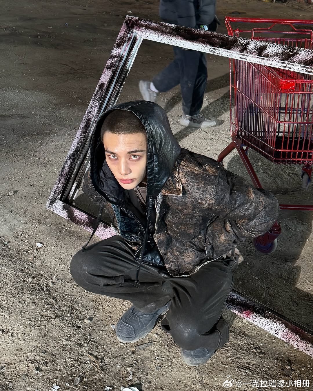 【一克拉】黄铉辰ins最近风格像被崔然竣附体了一样 ​​​