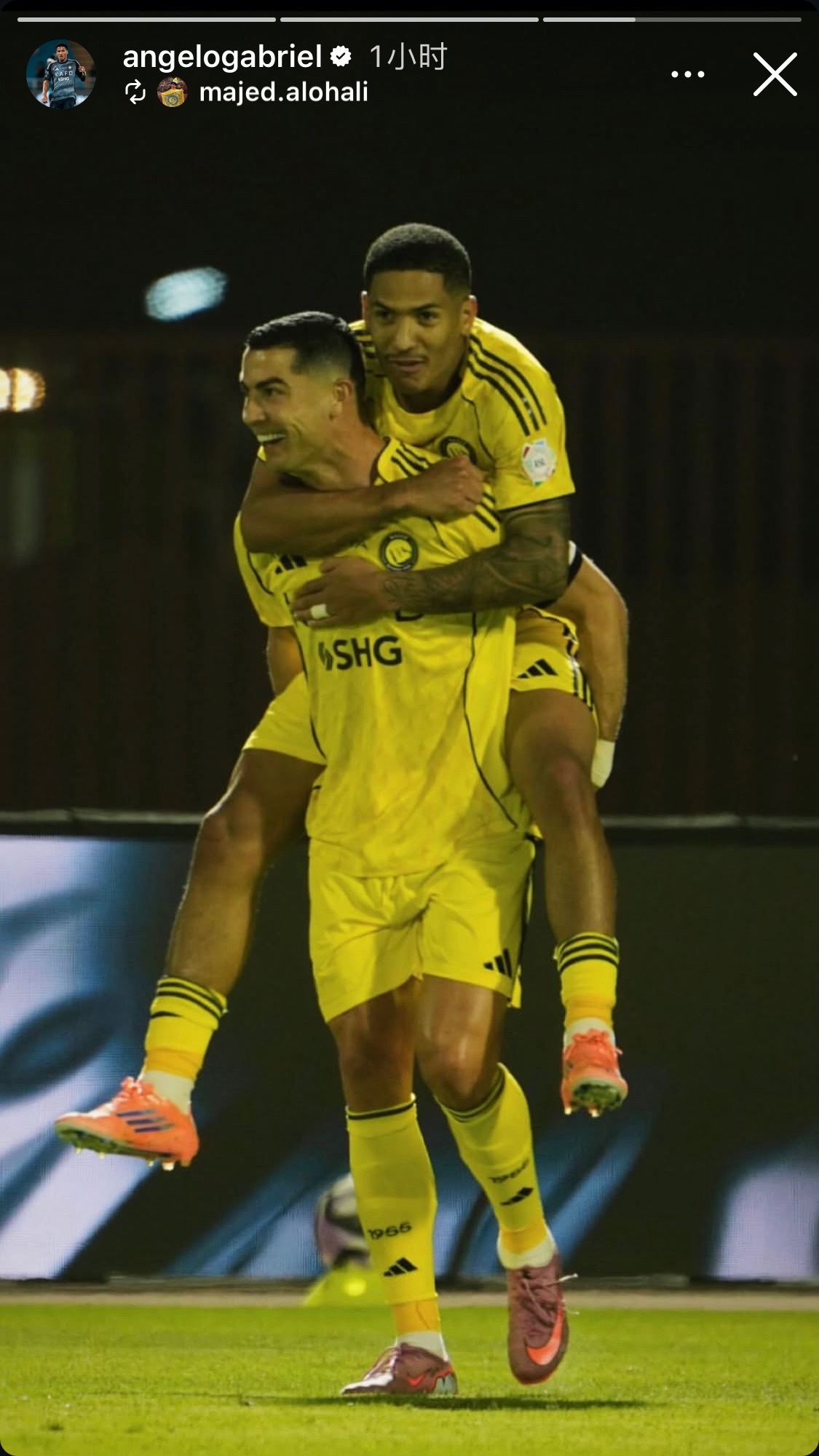 安吉洛你在秀🙊🙊🙊 ​​​