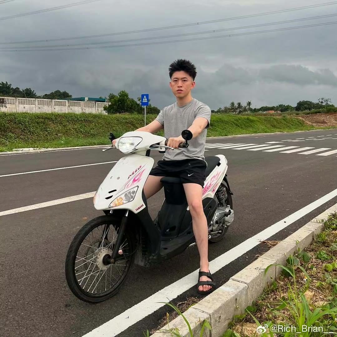 不敢想五一广州得有多嗨 家人们，小鬼、刘雨昕要来广州啦！这梦幻阵容，舞台肯定超燃