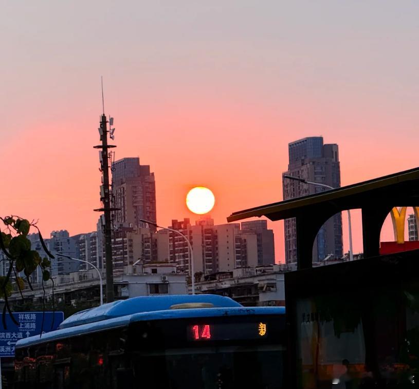 福满榕城一起出发2025年福州市网络文化季  榕城福州，时光里的诗意邂逅 你是否