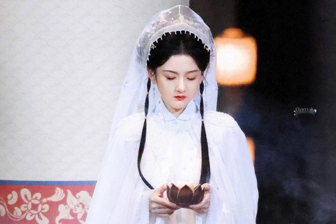 宋祖儿甄嘉芙白衣神女 宋祖儿甄嘉芙白衣神女造型好美啊 ​​​