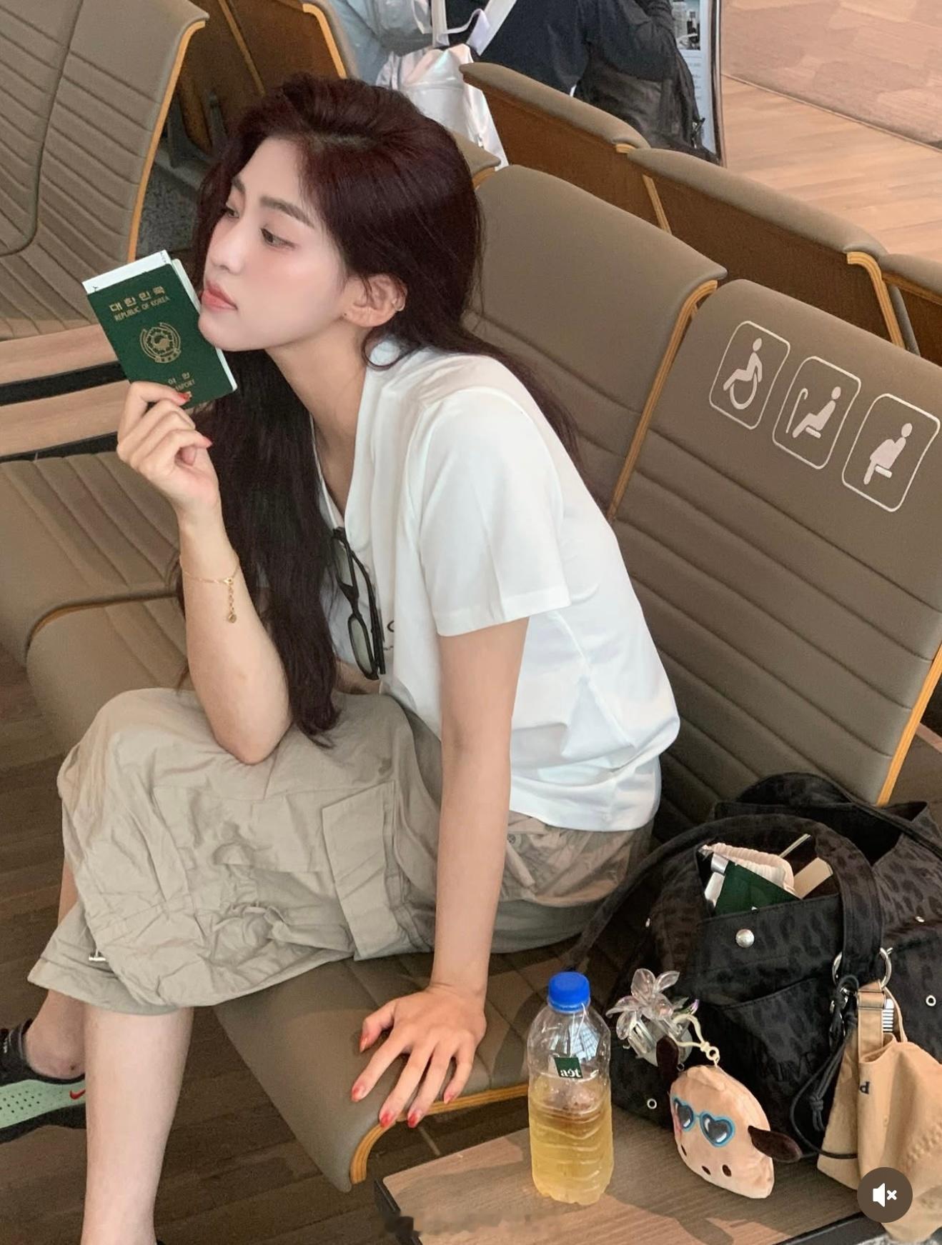 穿搭分享 连续更新第2538天韩国时尚女生日常搭配韩系穿搭超能新星汇新星v计划开