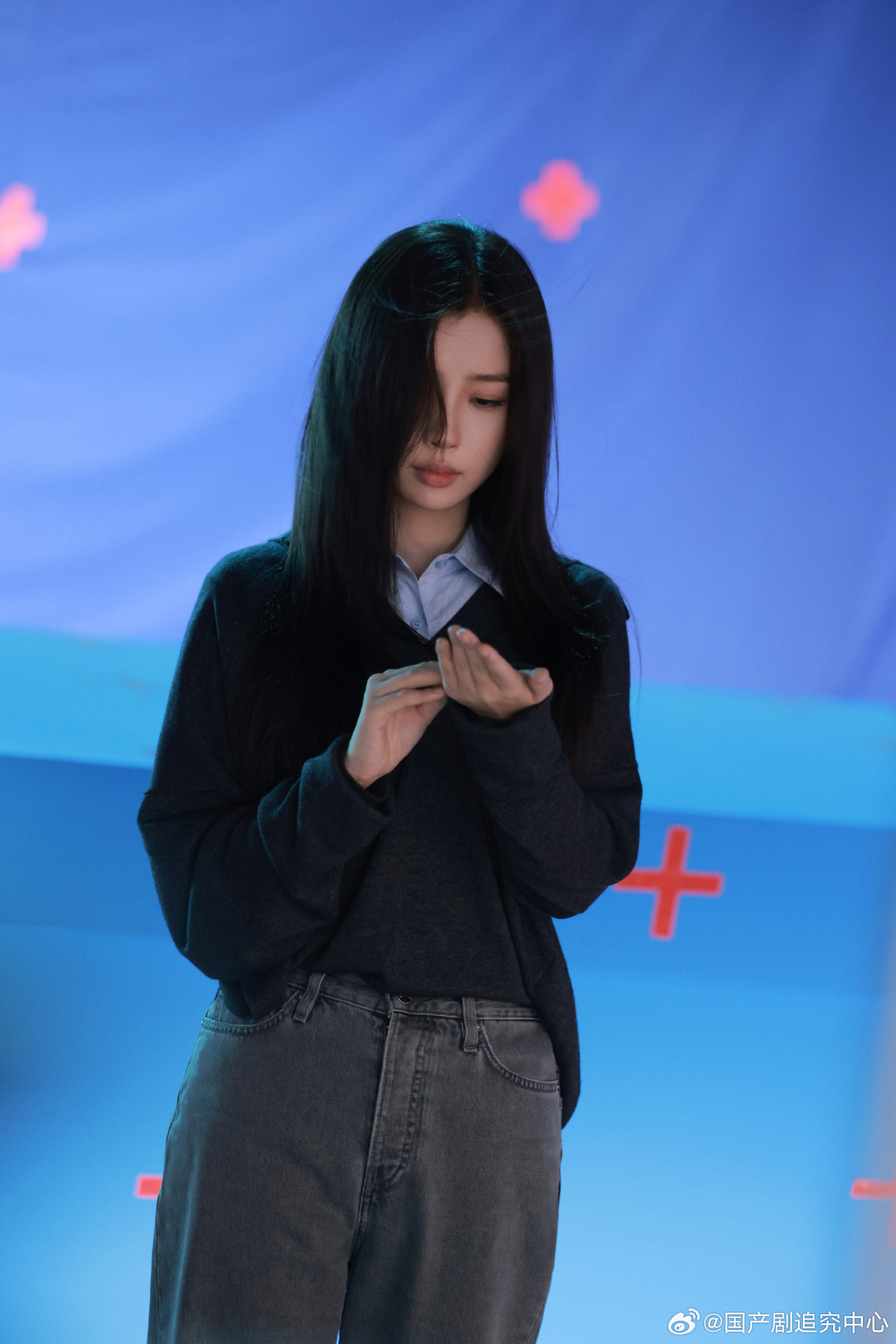 1.虞书欣在筹备第二张专辑了，她今年还计划在年底开演唱会。2.田曦薇尝试过没有刘