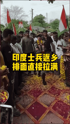看起来也蛮有范嘛！[泣不成声]