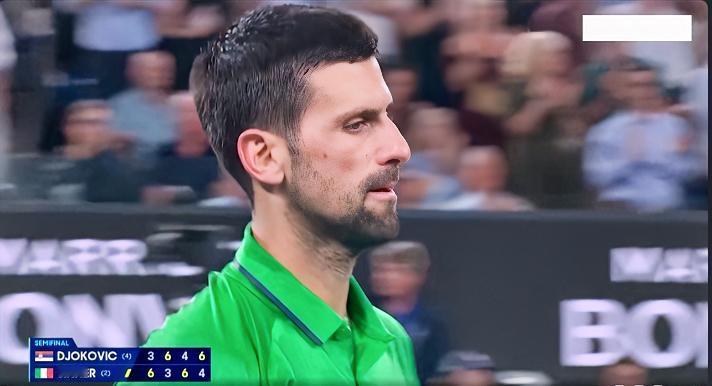 爽歪歪🔥
网友：现场观众票超值！！
连着两场男单五盘大战，太过瘾了！！
…
在