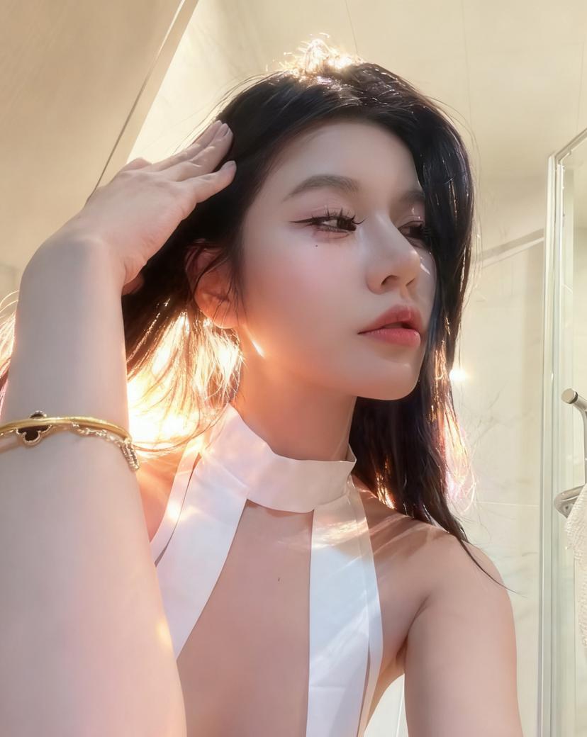 在男人心里
到底什么样的女人
才算好女人呢

是操劳持家
是贤妻良母
是知书达理