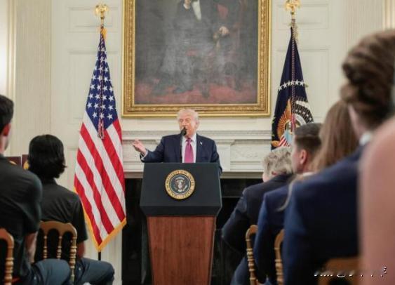 停火又延时了。
到底是谁有分裂症？
从几天内结束到几周内完美收官再到边打边谈……