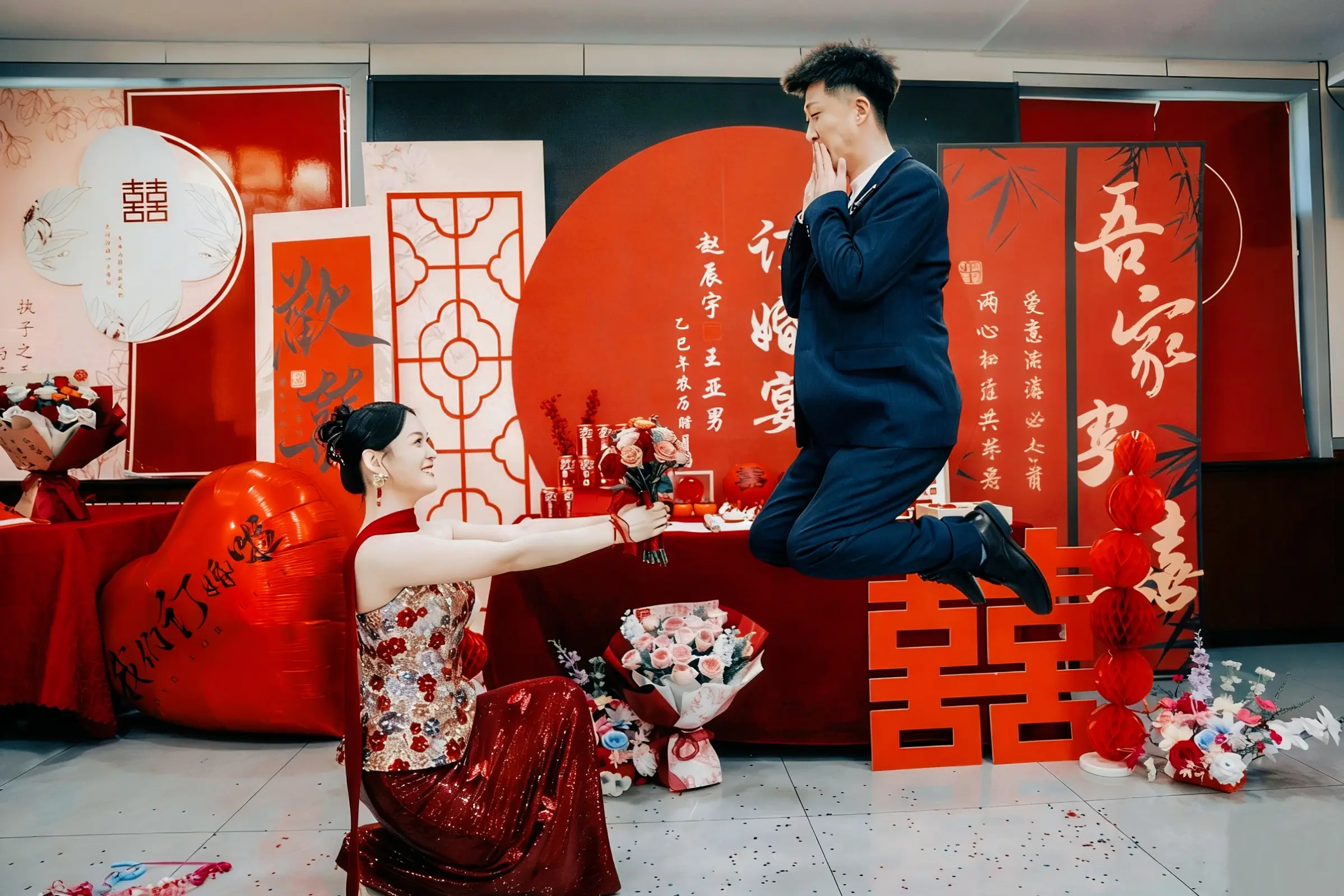 镜头下的订婚宴，满是藏不住的欢喜✨。