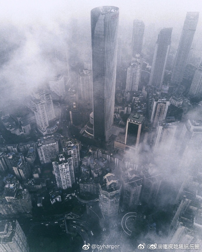 勒是雾都！[心] 我爱的大重庆！[心]同爱的转起！ ​​​