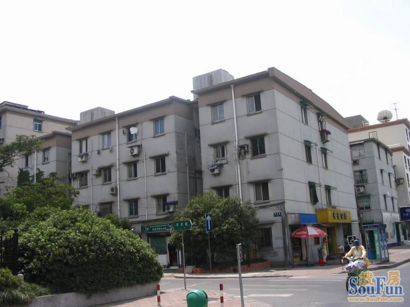 杭州拱墅区最便宜的房子在杭钢北苑、半山田园附近的房子，价格是多少？
一、杭钢北苑